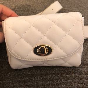 White fanny pack/waist bag